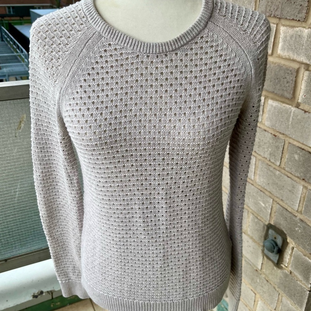 Max Studio Back Button Knit Sweater Size S - Picture 3 of 7